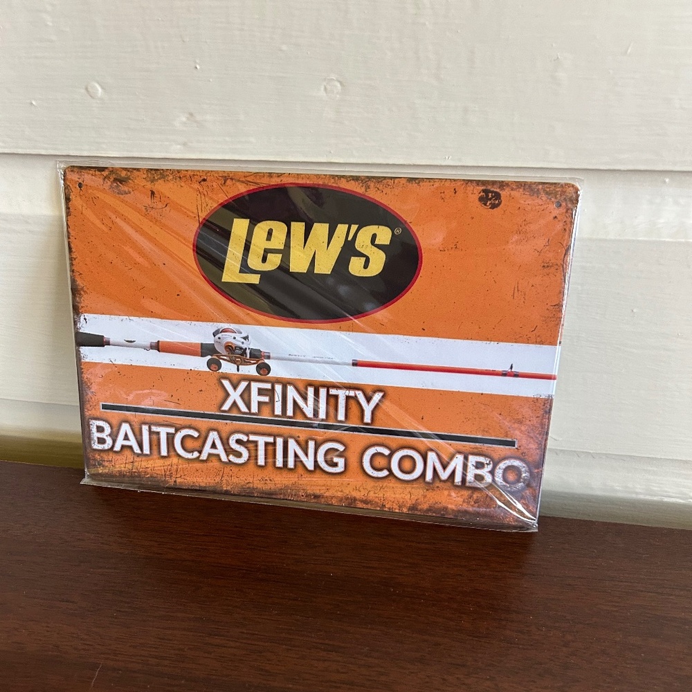 Retro Tin Fishing Sign